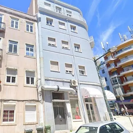 Πανσιόν Daniela's Central 303