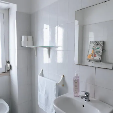 Daniela's Central 303 * Lizbona
